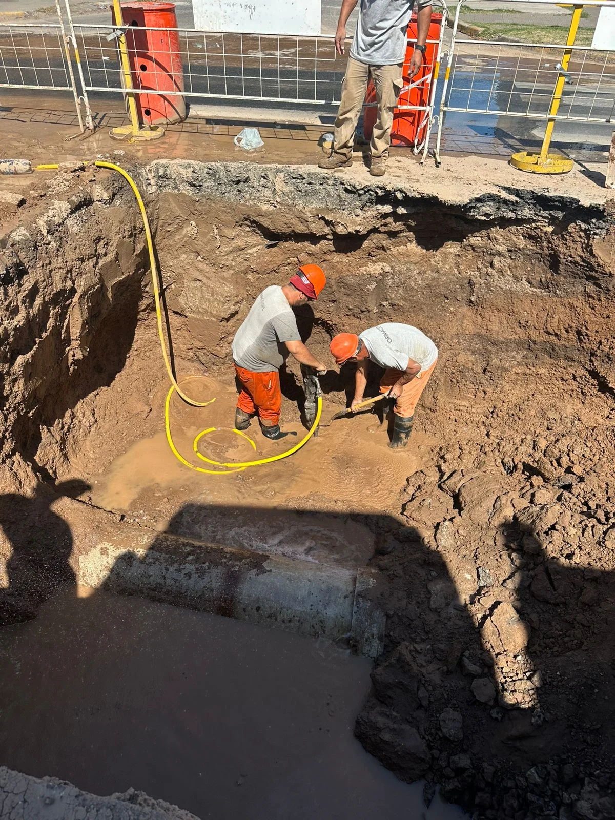 Equipo de Grimaco trabajando en obra